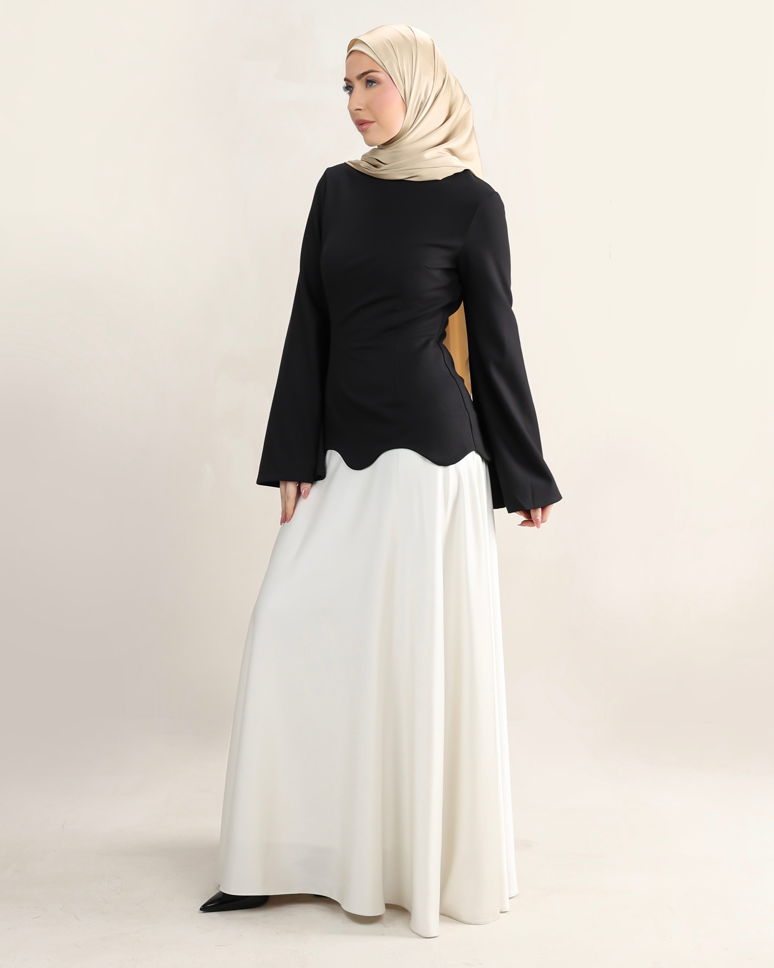 Serena | Cream & Black