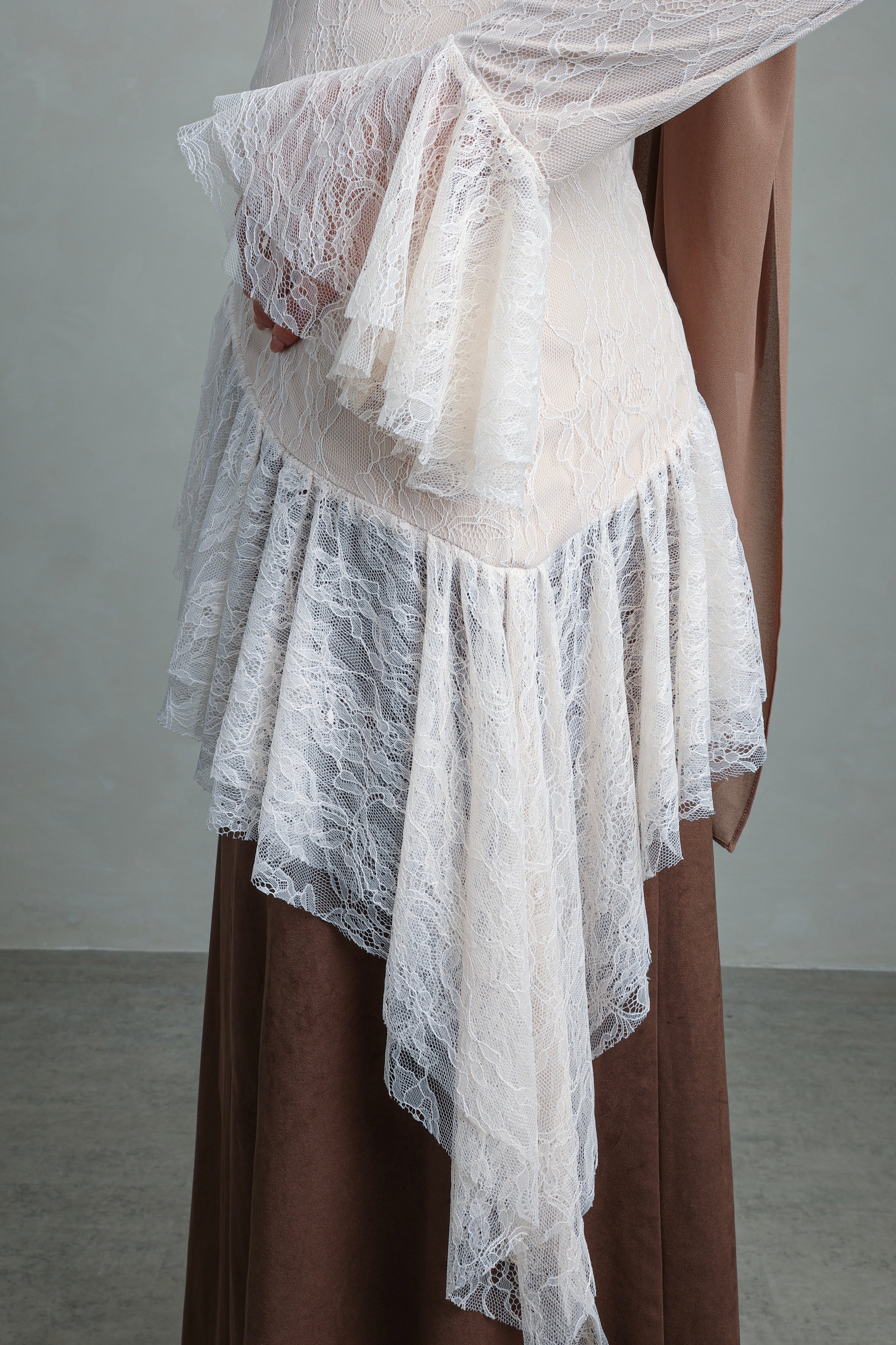 Nawal Ruffled Top | Lace