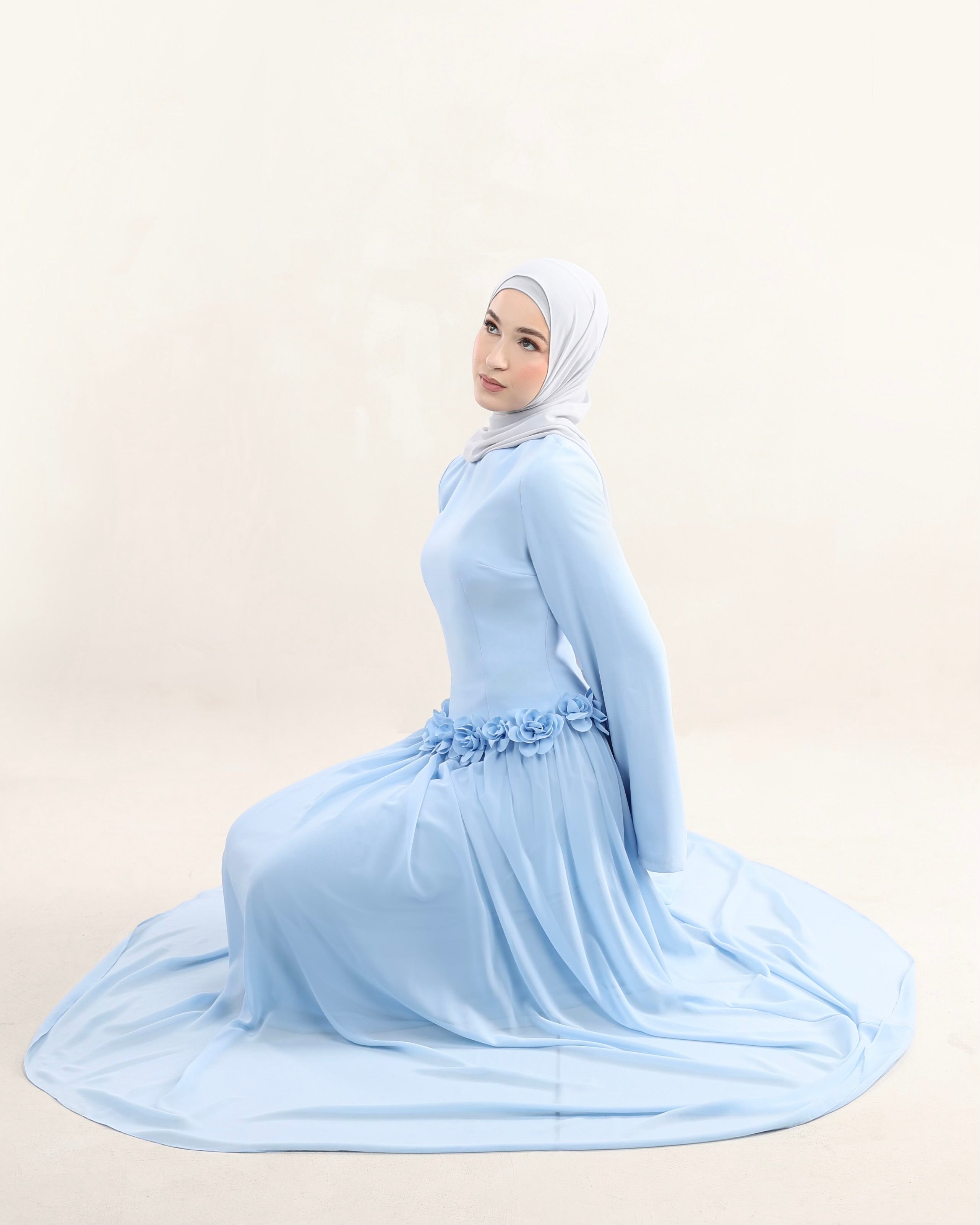 Amaya Flowerfall Gown | Baby Blue