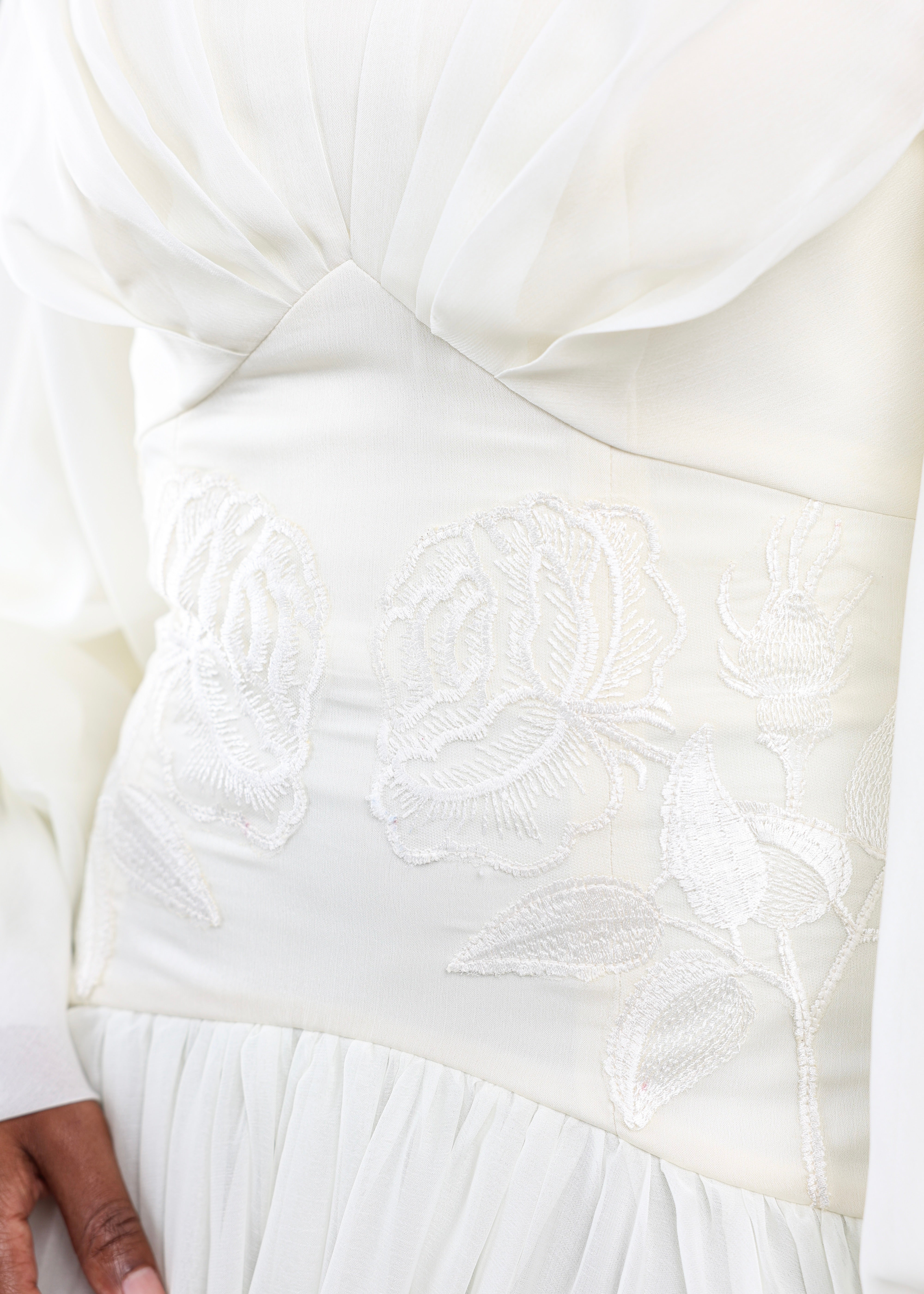PRE ORDER ship 9/18 Hala Rose Gown | Ecru