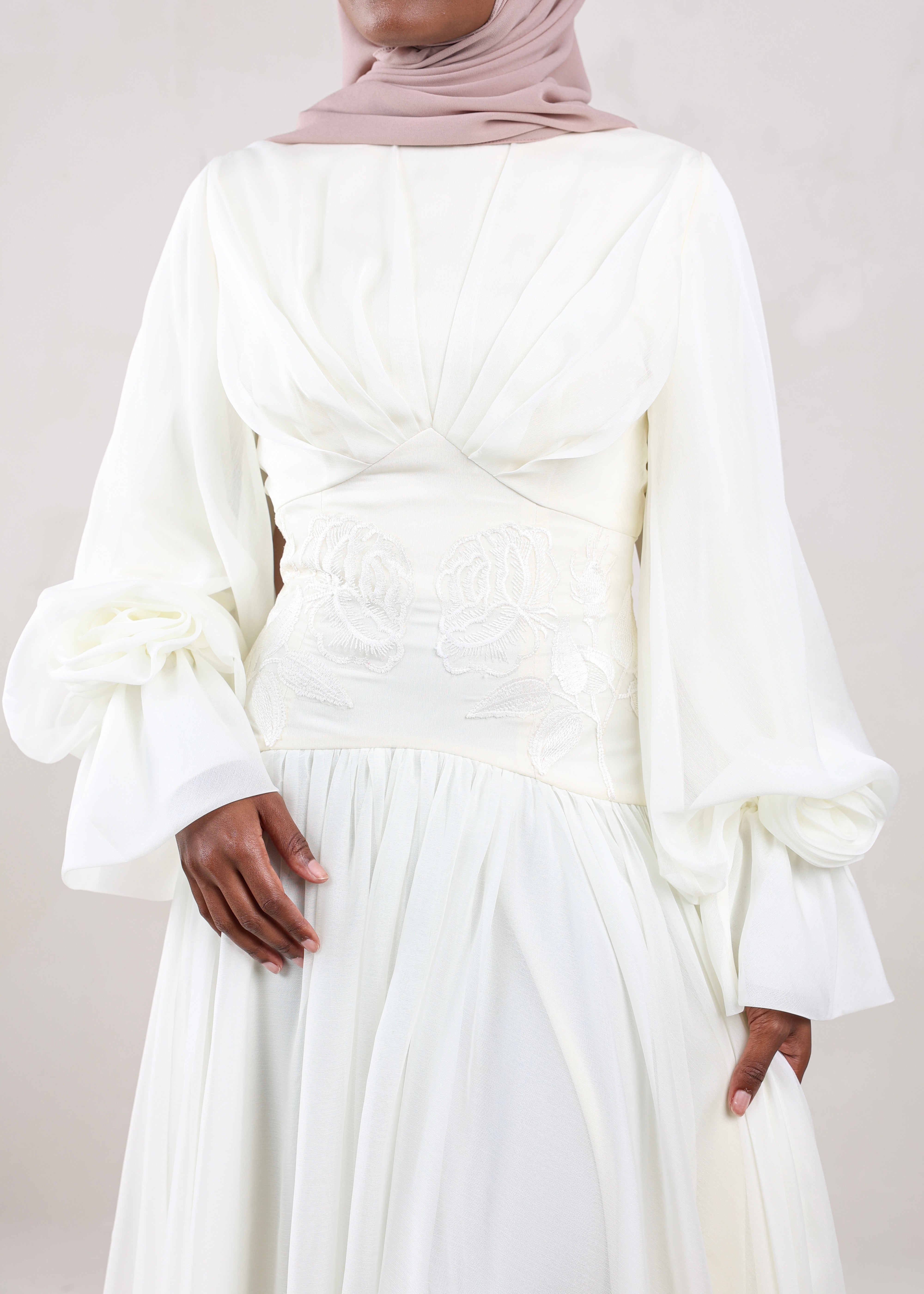 PRE ORDER ship 9/18 Hala Rose Gown | Ecru