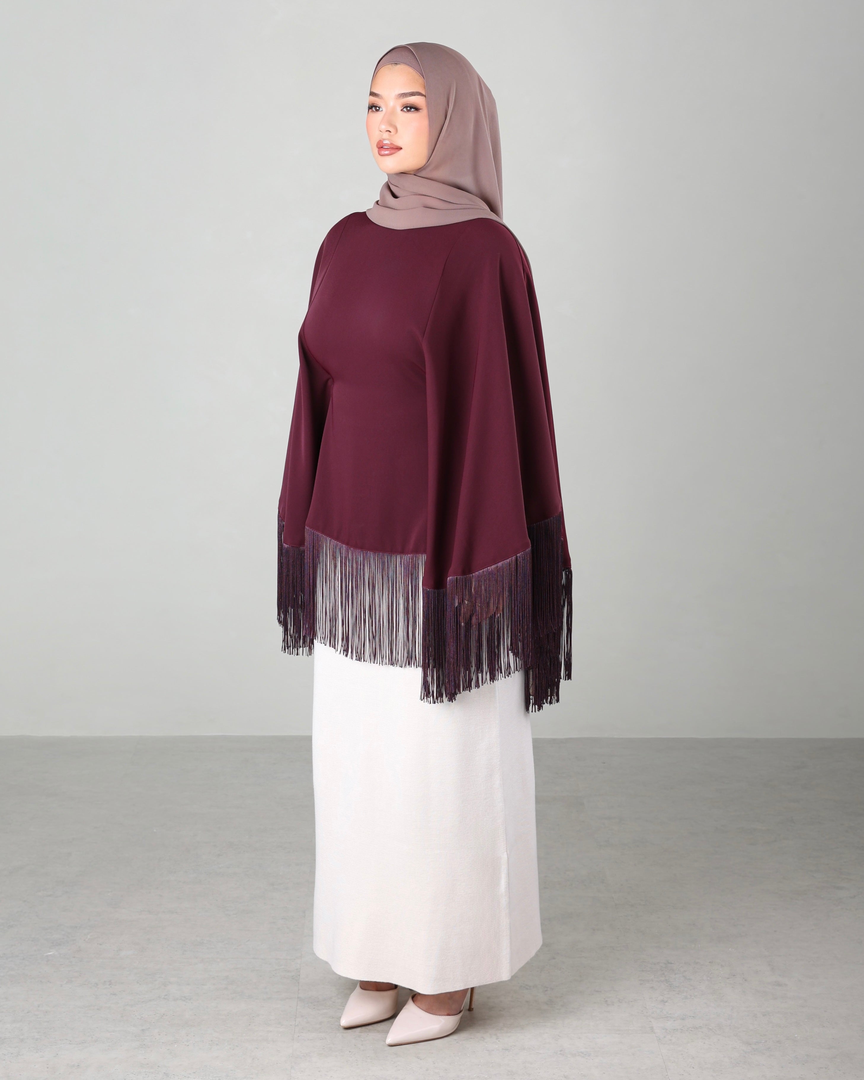 Lara Fringe Cape | Burgundy