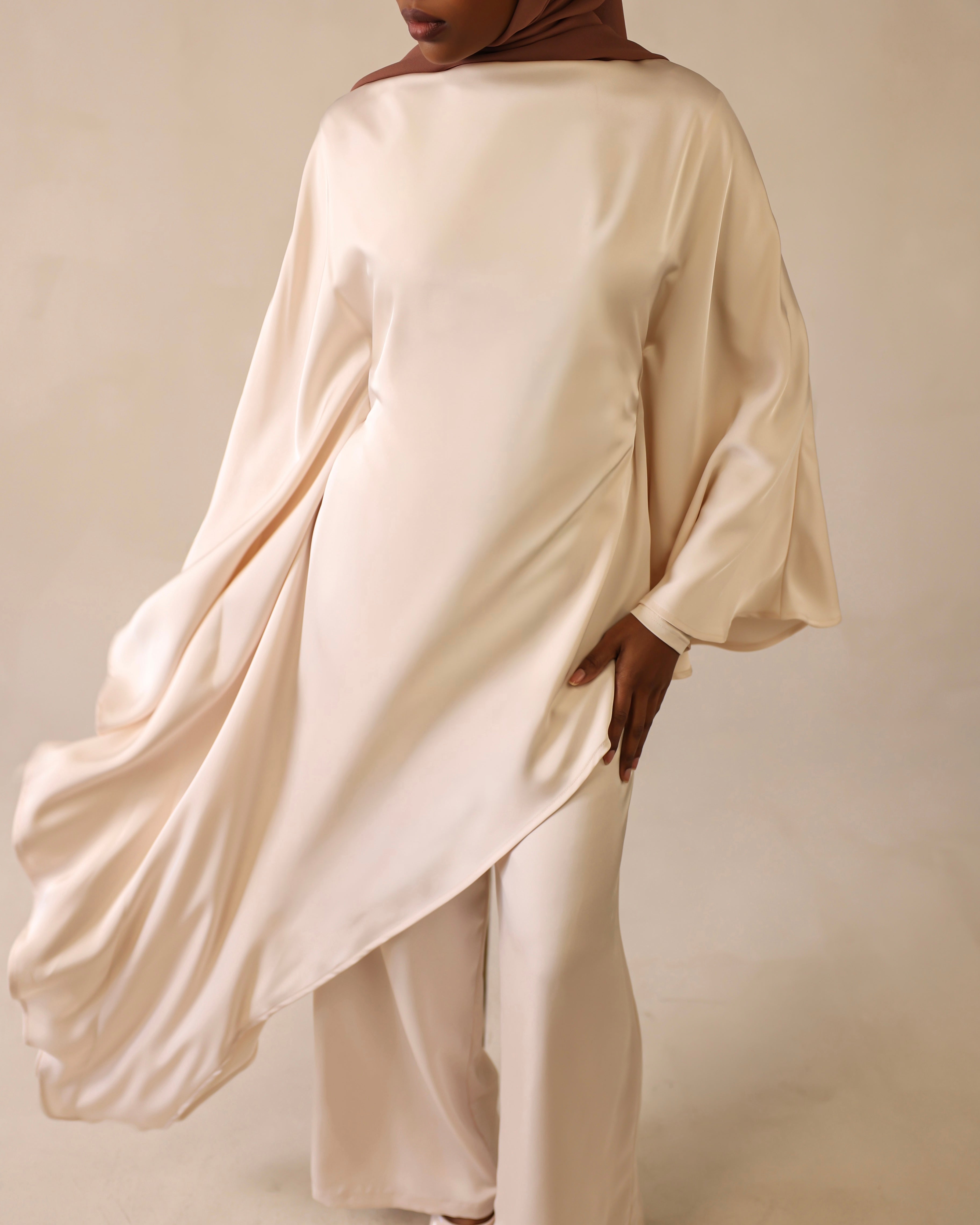 Luna Asymmetrical Drape Set | Cream