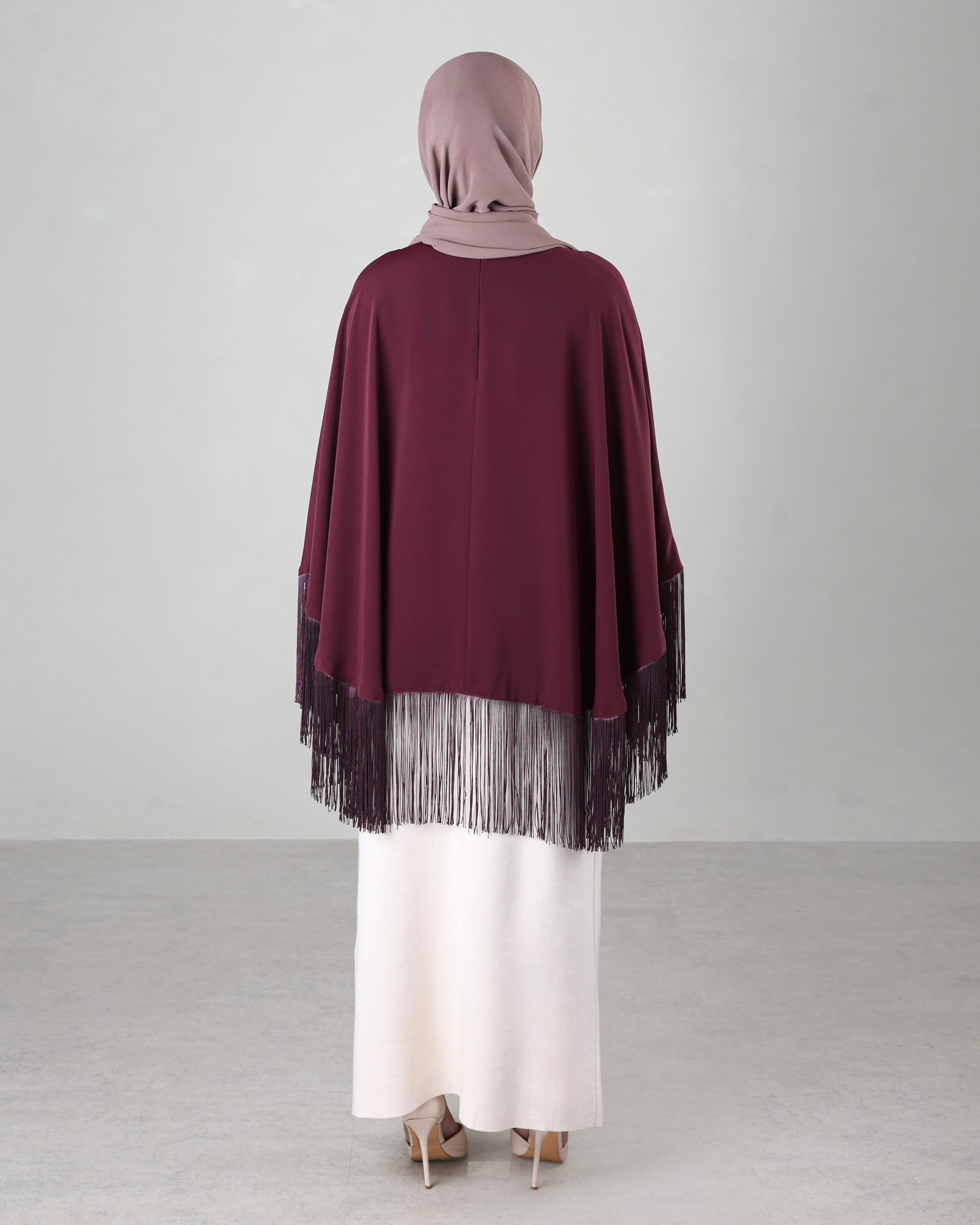 Lara Fringe Cape | Burgundy
