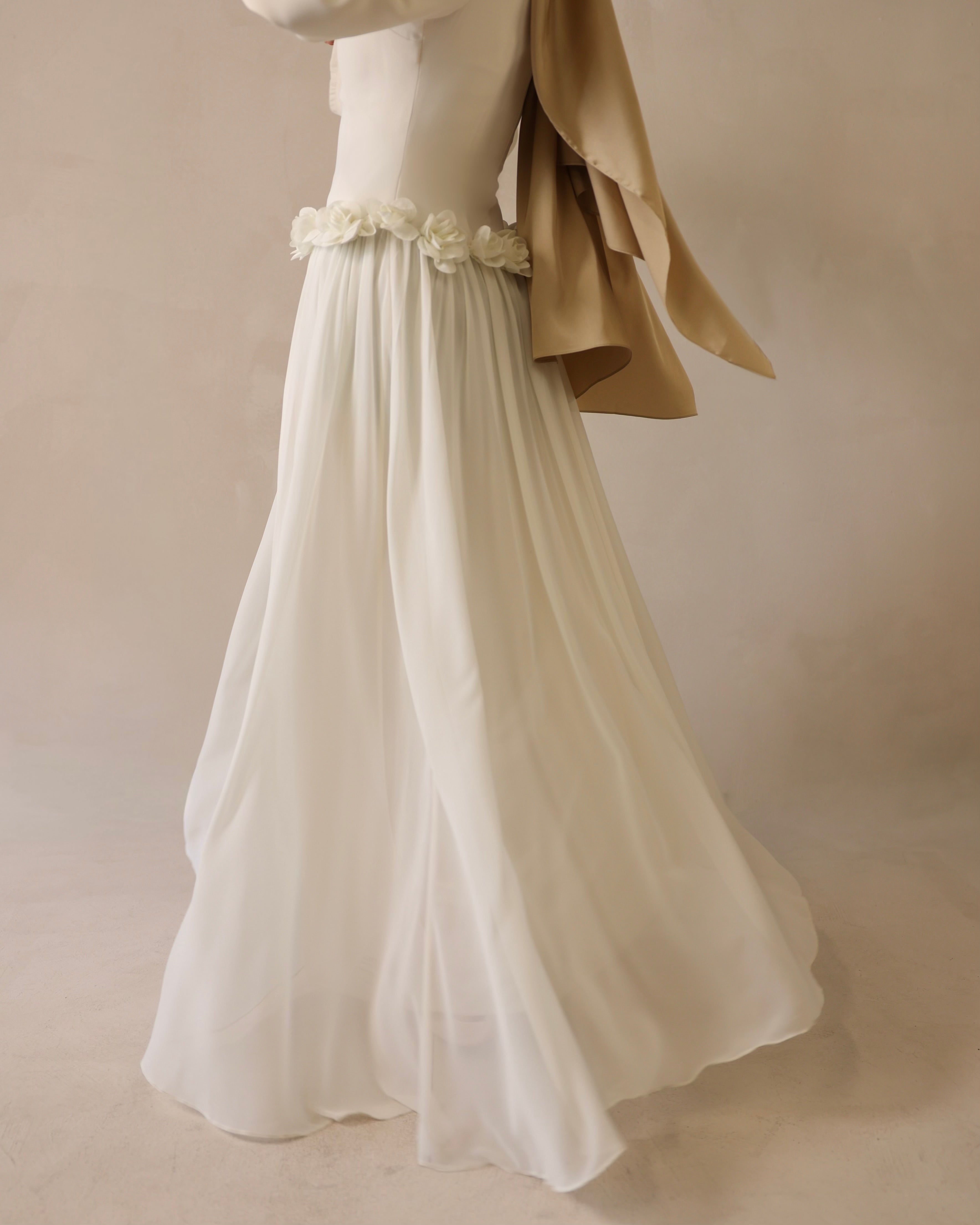 Amaya Flowerfall Gown | Ivory