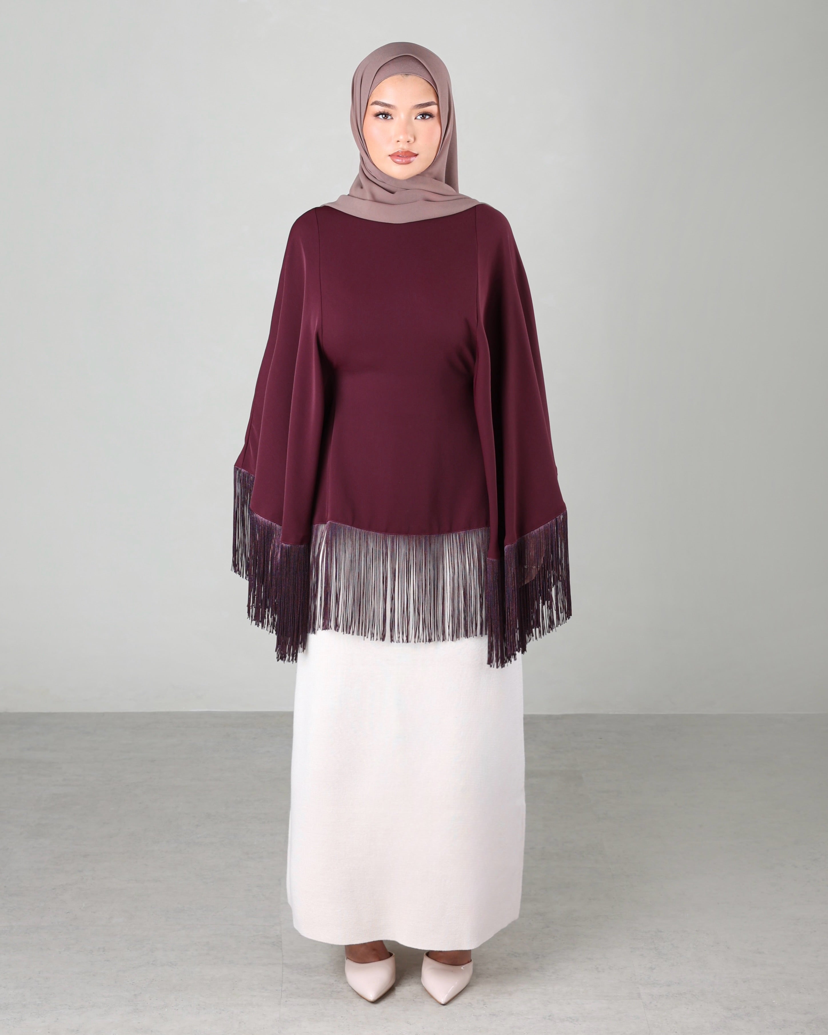 Lara Fringe Cape | Burgundy