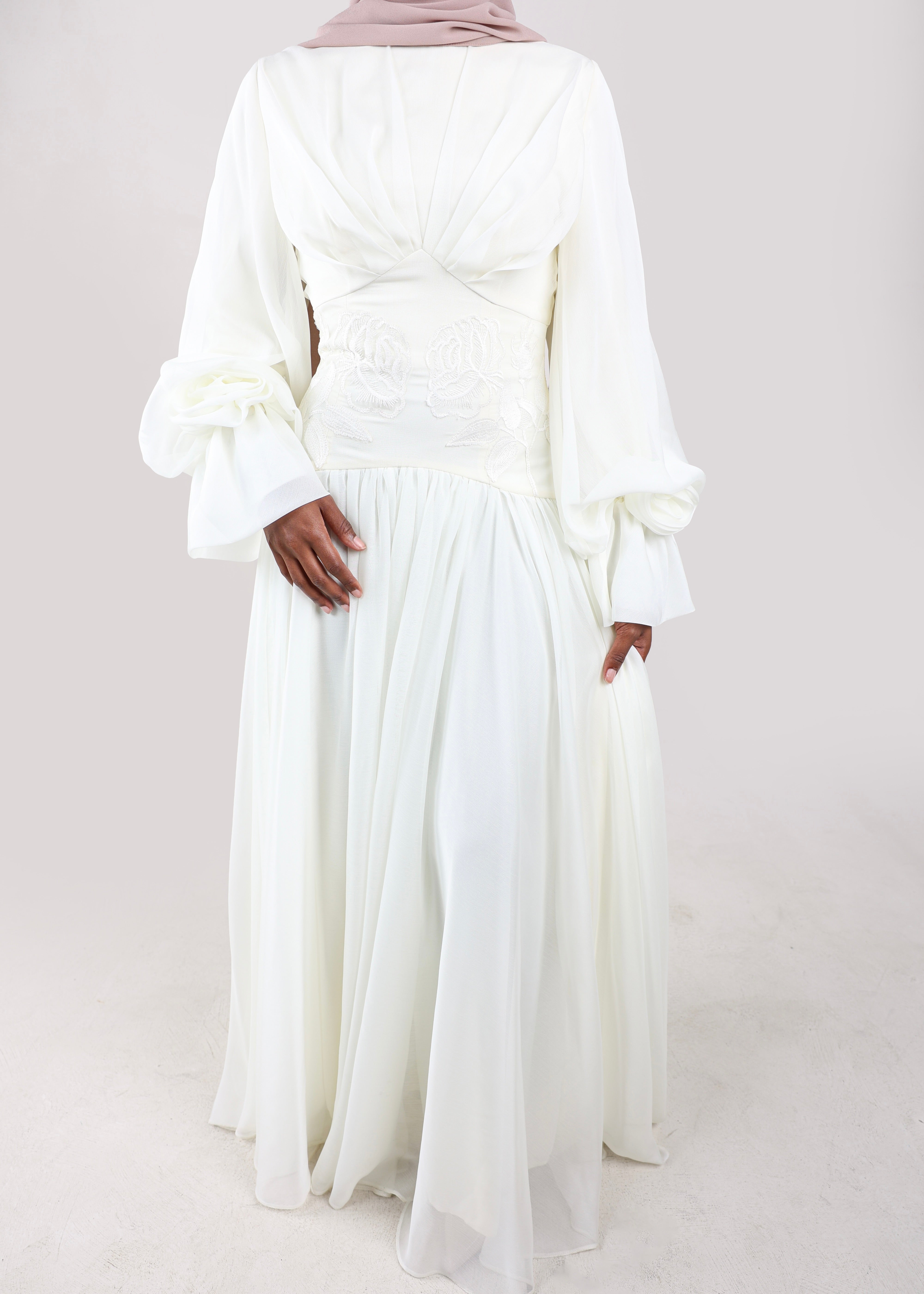 PRE ORDER ship 9/18 Hala Rose Gown | Ecru
