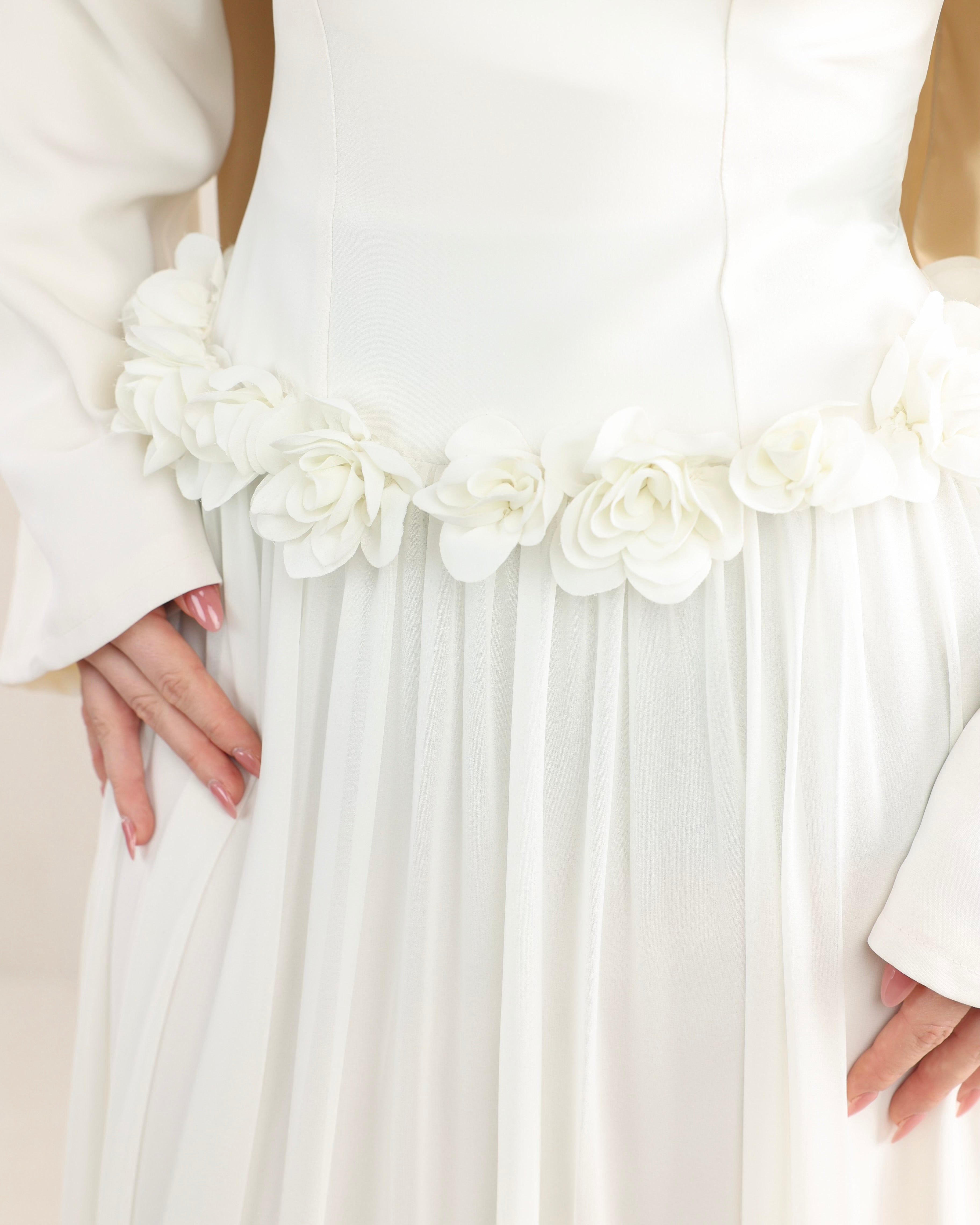 Amaya Flowerfall Gown | Ivory