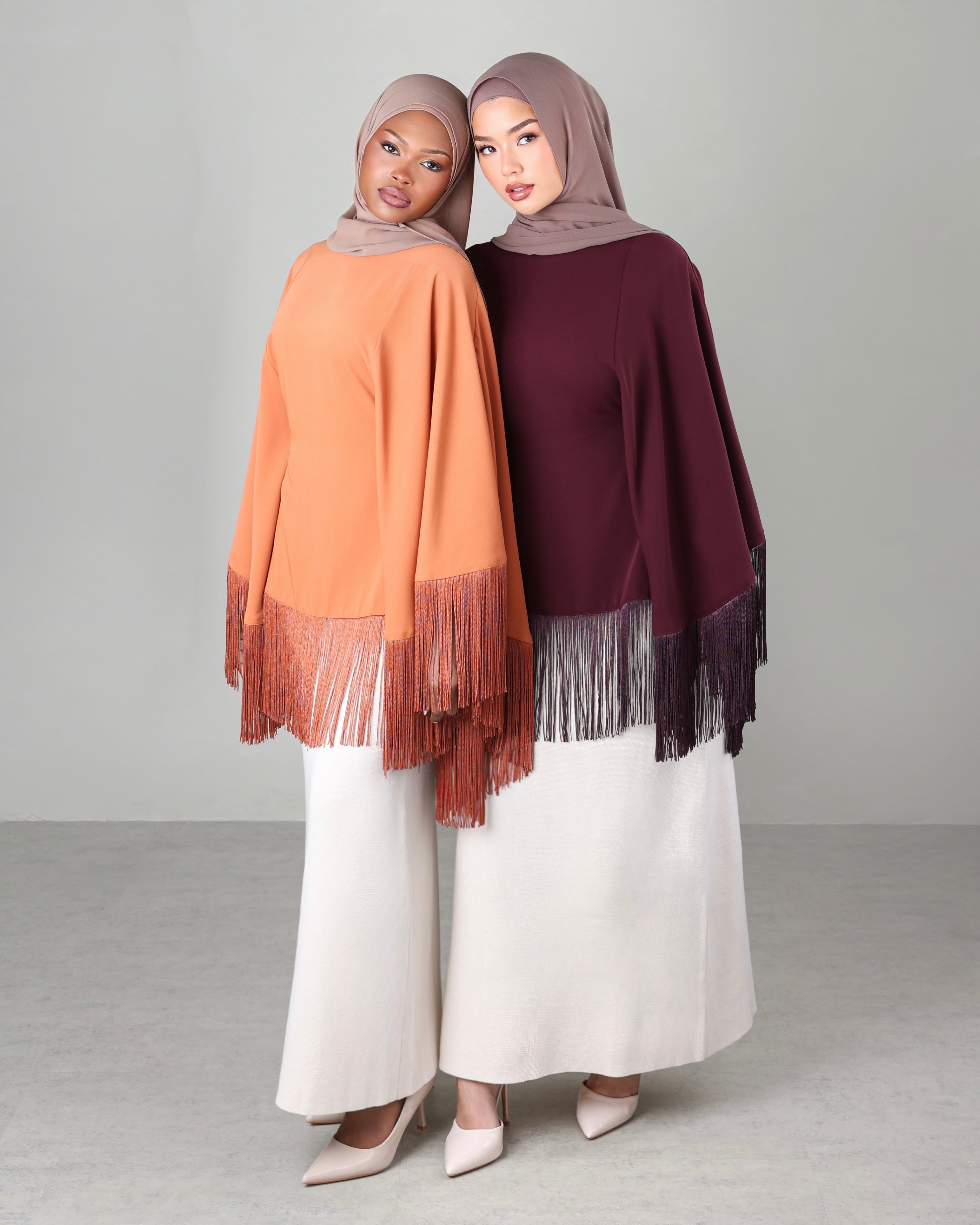 Lara Fringe Cape | Burgundy