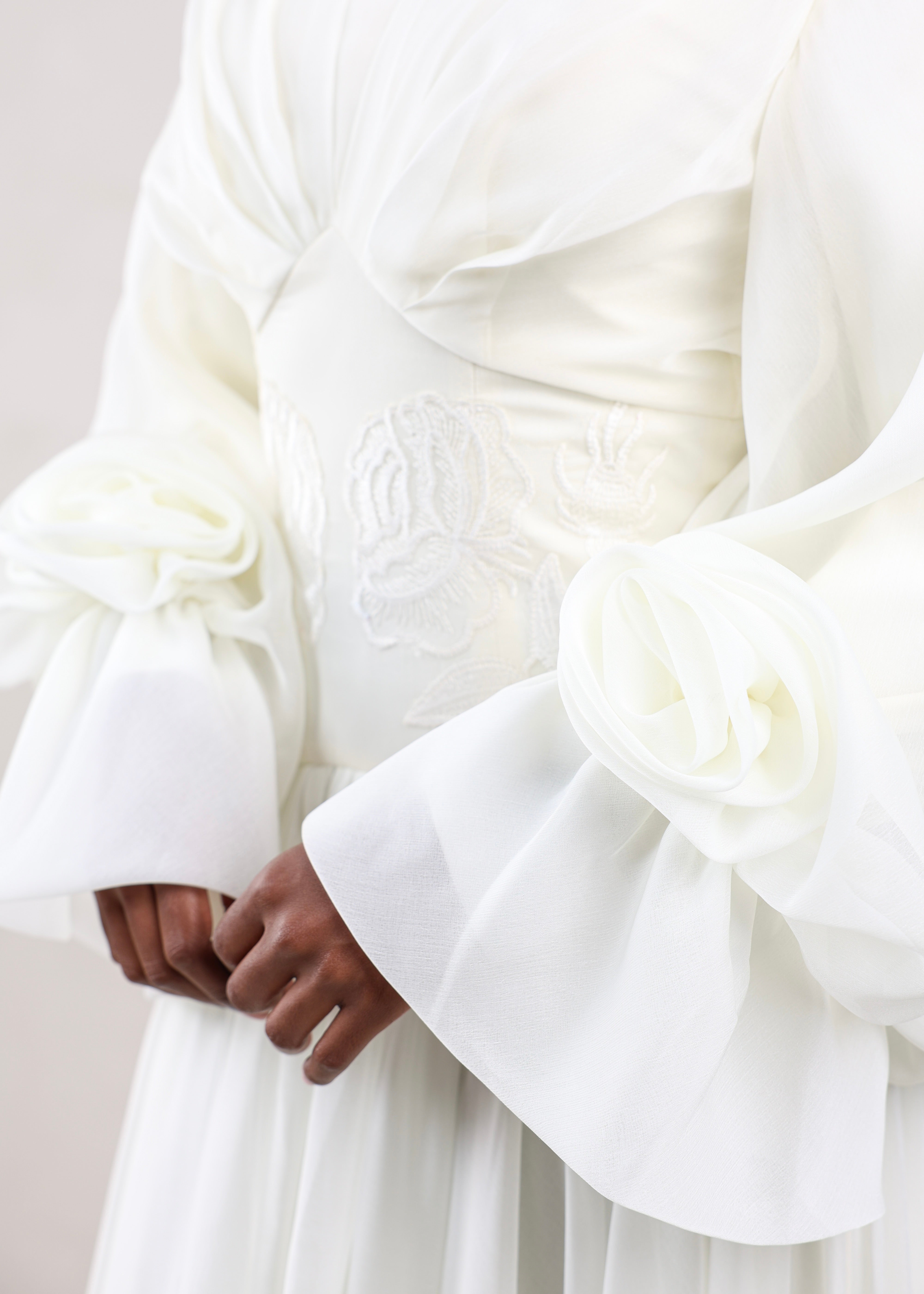 PRE ORDER ship 9/18 Hala Rose Gown | Ecru