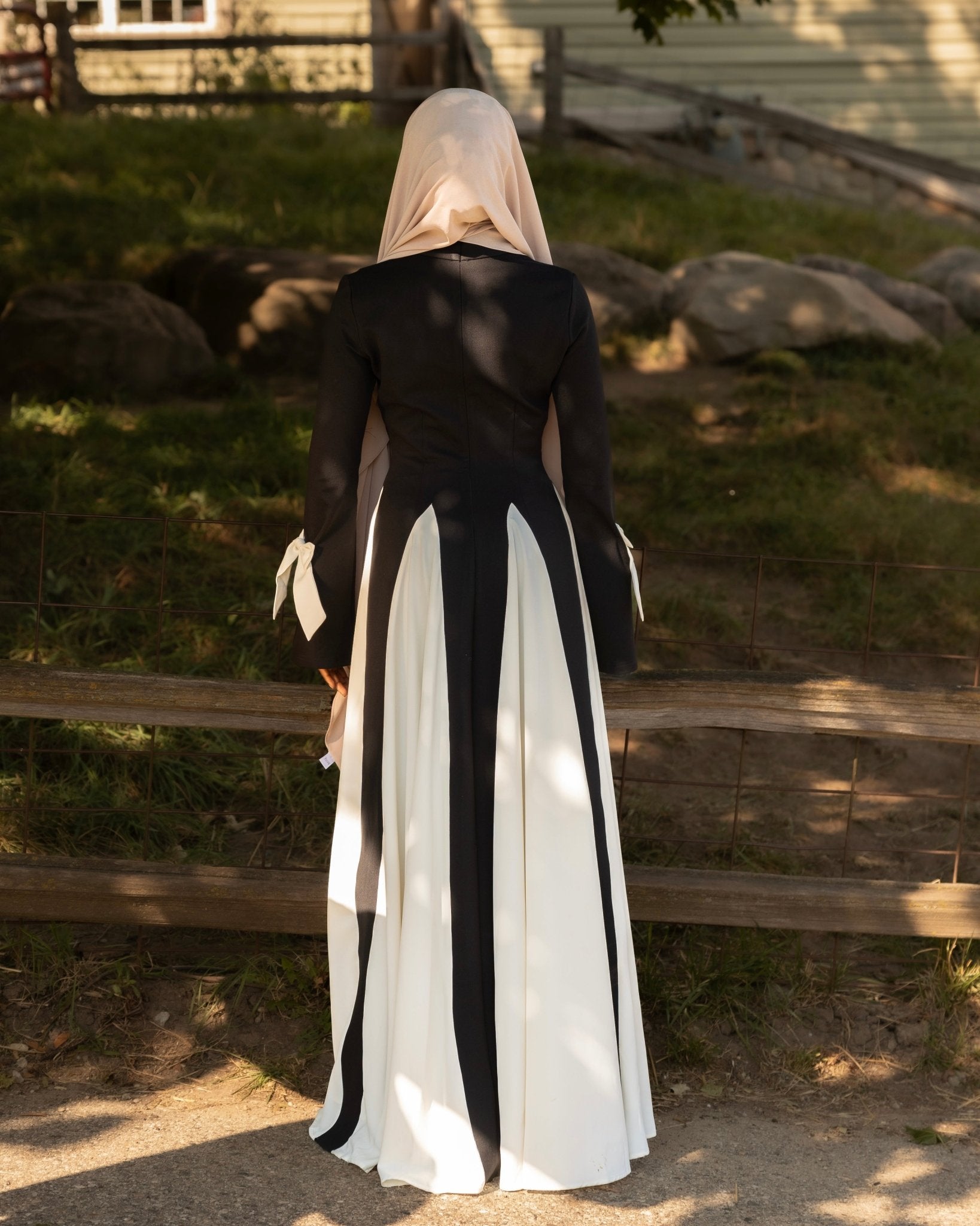 Celine | Cream & Black batulthecollection Celine | Cream & Black batulthecollection
