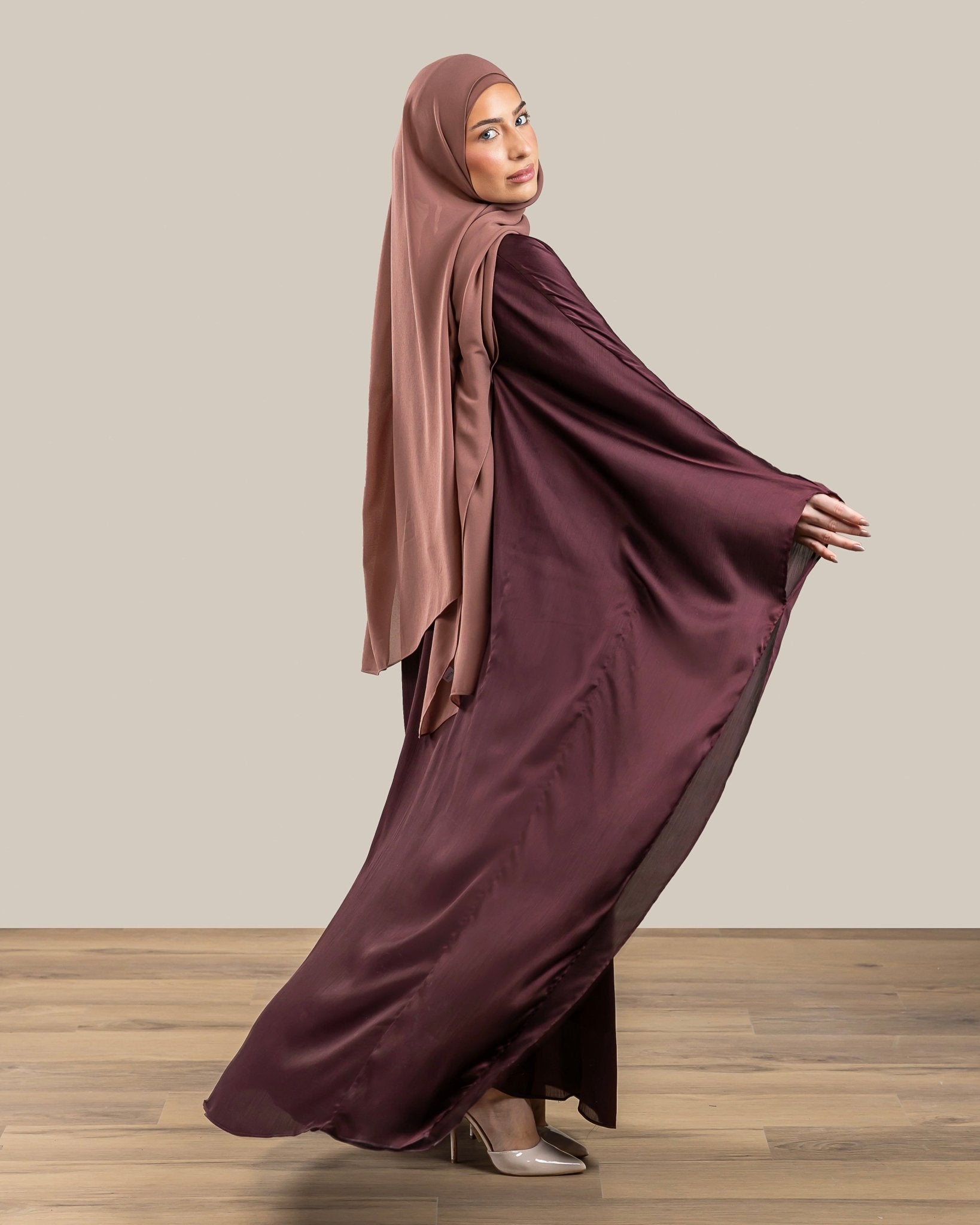 Yasmine Abaya | Chocolate Plum batulthecollection Yasmine Abaya | Chocolate Plum batulthecollection
